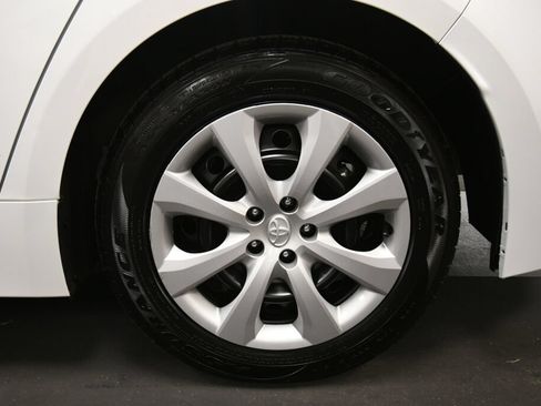 Used 2024 Toyota Corolla LE FWD image 30