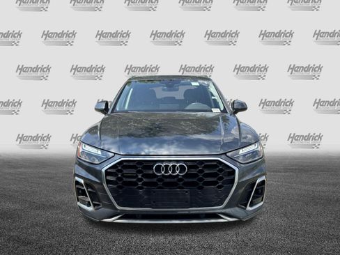 Used 2023 Audi Q5 2.0T Premium w/ Convenience Package AWD/4WD image 3