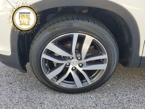 Used 2017 Honda Pilot Touring image 10