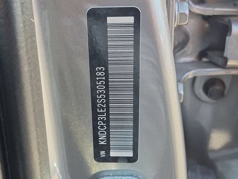 Used 2025 Kia Niro LX FWD image 36