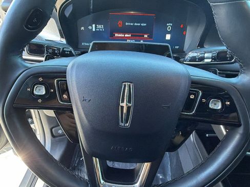 Used 2023 Lincoln Corsair Reserve w/ Equipment Group 202A AWD/4WD image 18