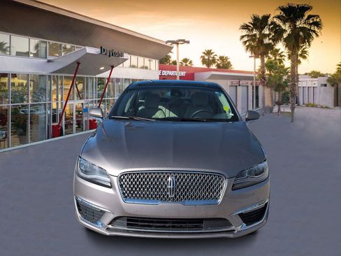 Used 2020 Lincoln MKZ Reserve w/ Luxury Package FWD image 8