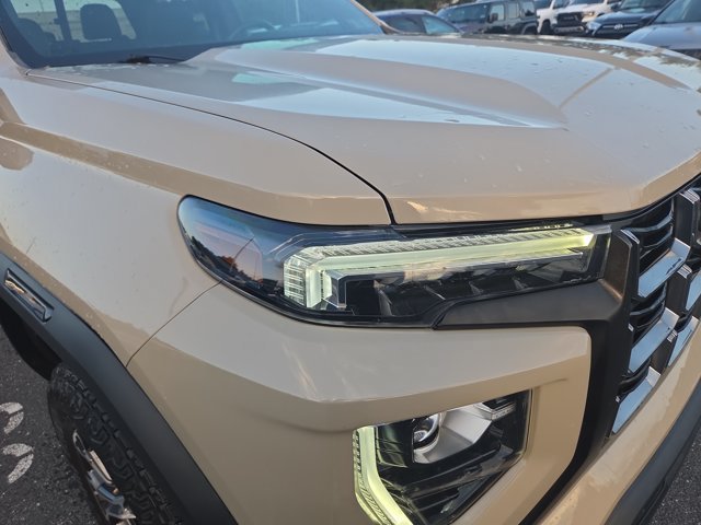 Used 2023 GMC Canyon AT4 w/ AT4 Premium Package AWD/4WD image 21