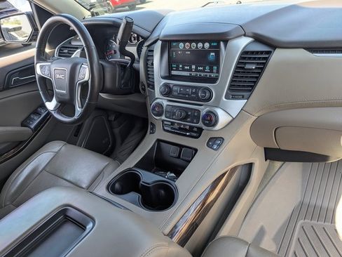 Used 2018 GMC Yukon SLT w/ Premium Edition image 39