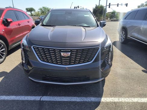 Certified 2023 Cadillac XT4 Premium Luxury image 2