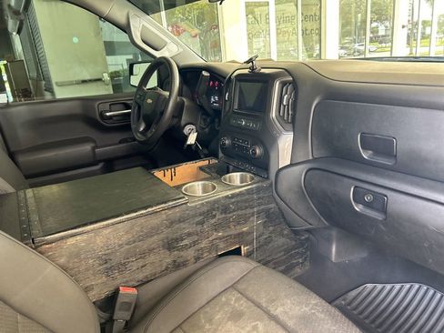 Used 2019 Chevrolet Silverado 1500 Custom image 22