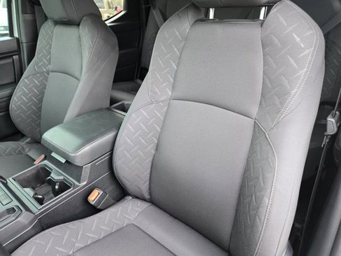 Used 2025 Toyota Tacoma SR image 15