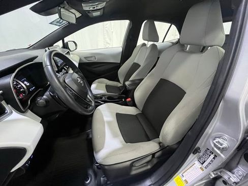 Certified 2022 Toyota Corolla SE w/ SE Preferred Package FWD image 10