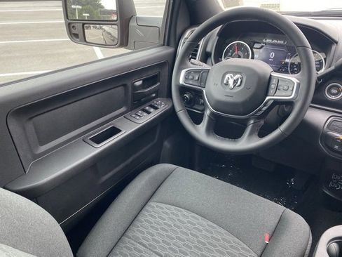 New 2025 RAM 2500 Tradesman image 32