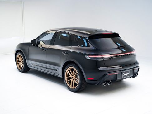 Certified 2026 Porsche Macan Turbo AWD/4WD image 3