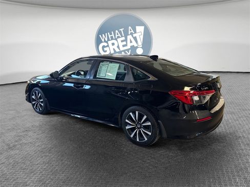 Used 2024 Honda Civic EX image 6