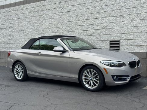 Used 2016 BMW 228i Convertible RWD image 3