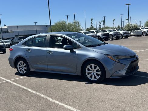 Used 2023 Toyota Corolla LE FWD image 7