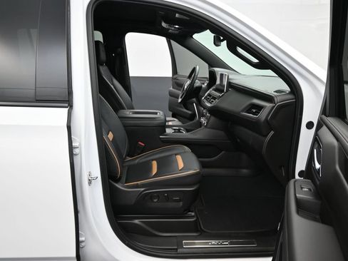 Used 2024 GMC Yukon XL AT4 AWD/4WD image 20