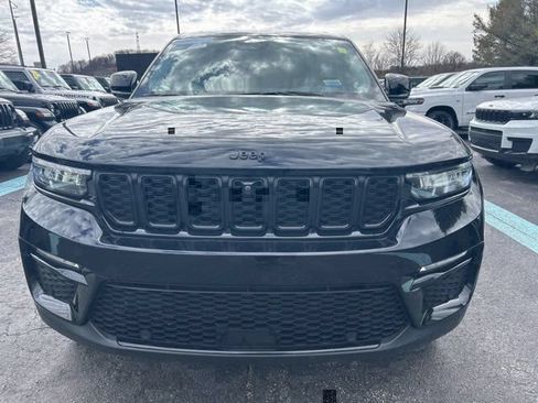 Used 2023 Jeep Grand Cherokee Limited w/ Luxury Tech Group II AWD/4WD image 7