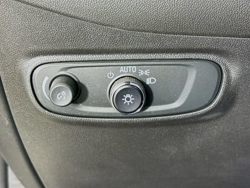 Used 2024 Chevrolet Equinox RS w/ RS Leather Package FWD image 11