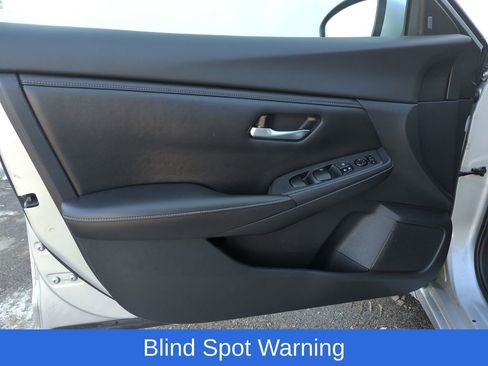 Used 2020 Nissan Sentra SV w/ Trunk Package image 16