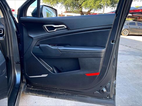 Used 2023 Kia Sportage EX FWD image 22