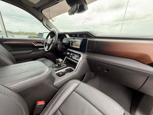 Used 2023 GMC Sierra 1500 Denali w/ Technology Package AWD/4WD image 39