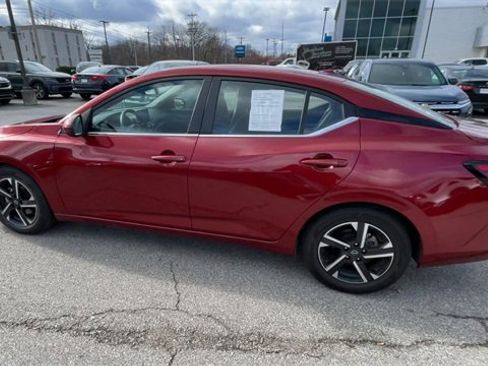 Used 2024 Nissan Sentra SV image 7