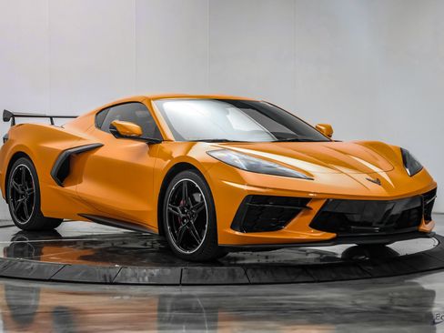Used 2023 Chevrolet Corvette Stingray Coupe w/ 1LT RWD image 33