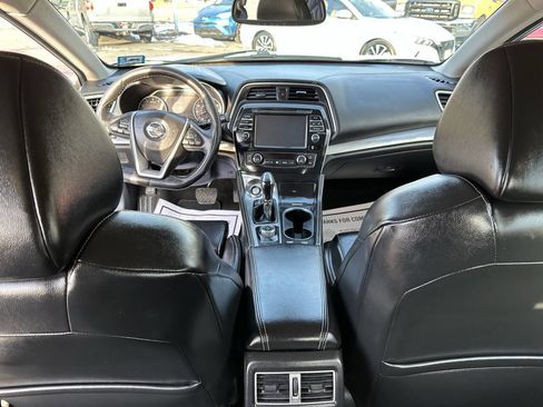 Used 2016 Nissan Maxima 3.5 SV image 10