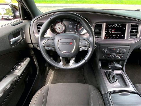 Used 2023 Dodge Charger SXT w/ Blacktop Package RWD image 5