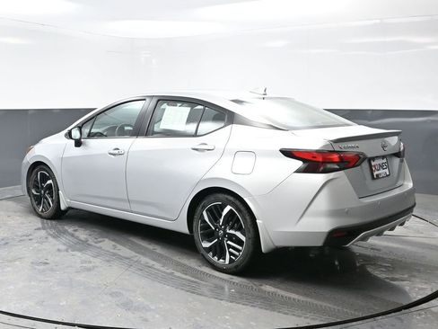 Used 2023 Nissan Versa SR w/ Trunk Package image 10