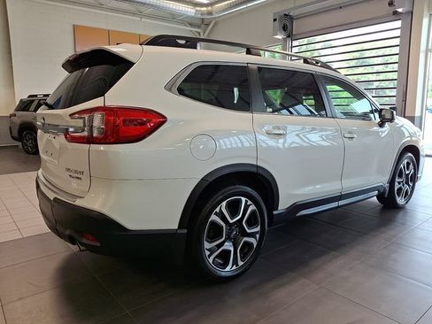 Used 2023 Subaru Ascent Limited w/ Technology Package AWD/4WD image 6