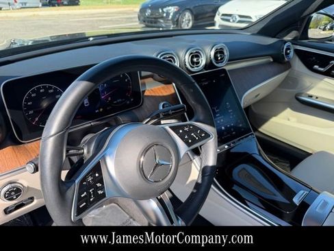Certified 2022 Mercedes-Benz C 300 4MATIC Sedan image 17