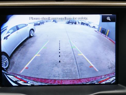 Used 2013 Ford Edge SEL FWD image 17