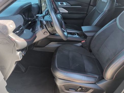 Used 2025 Ford Explorer ST AWD/4WD image 19