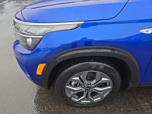 Certified 2024 Kia Seltos LX image 9