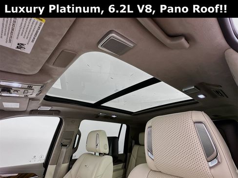 Used 2022 Cadillac Escalade ESV Premium Luxury Platinum image 24
