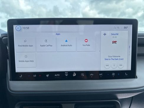 New 2025 Ford Maverick XLT w/ XLT Luxury Package image 38