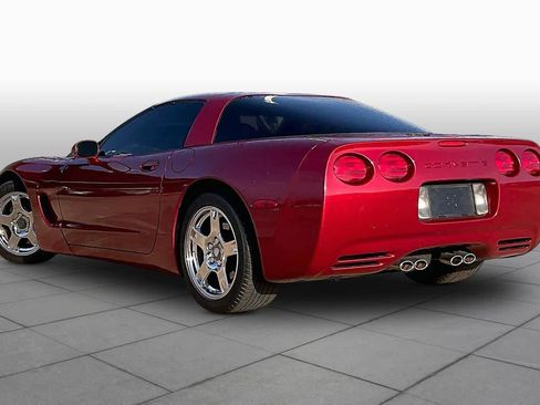 Used 2004 Chevrolet Corvette Coupe w/ Preferred Equipment Group RWD image 11