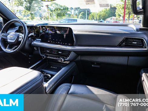 Used 2025 Chevrolet Tahoe LT AWD/4WD image 32