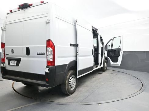 Used 2023 RAM ProMaster 2500 FWD image 42