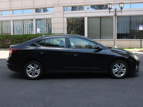 Used 2020 Hyundai Elantra SEL FWD image 6