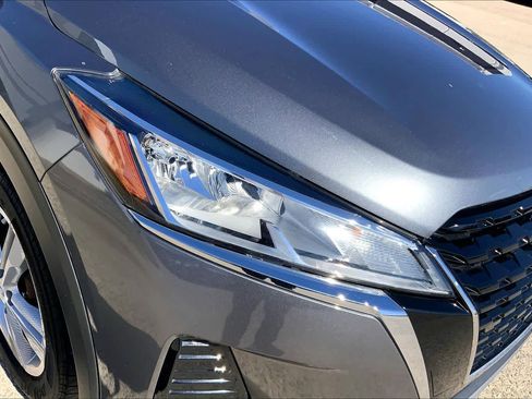 Used 2022 Nissan Kicks S image 28