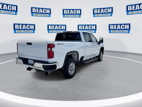 Used 2025 Chevrolet Silverado 2500 LT w/ Convenience Package AWD/4WD image 8
