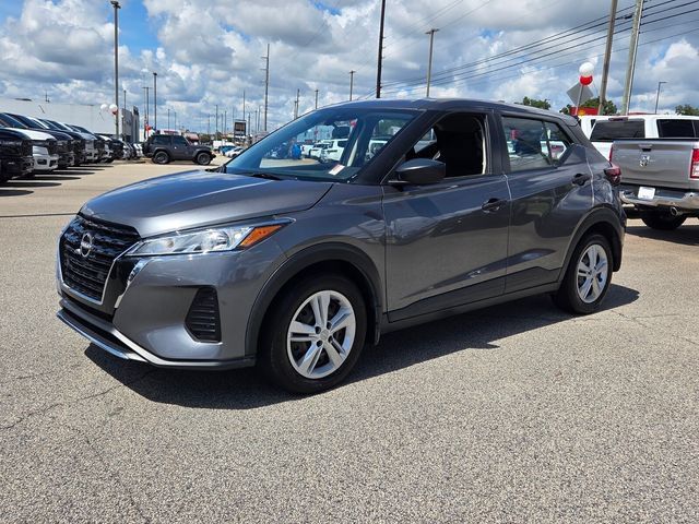 Used 2024 Nissan Kicks S FWD image 3