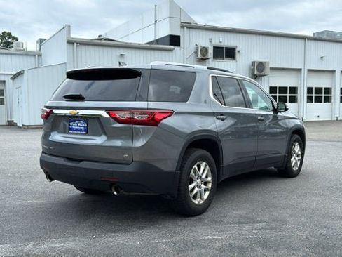 Used 2018 Chevrolet Traverse LT w/ LPO, Floor Liner Package AWD/4WD image 6