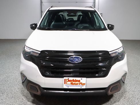 Used 2025 Subaru Forester Sport AWD/4WD image 4