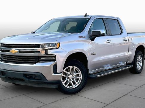 Used 2020 Chevrolet Silverado 1500 LT w/ Texas Edition AWD/4WD image 3