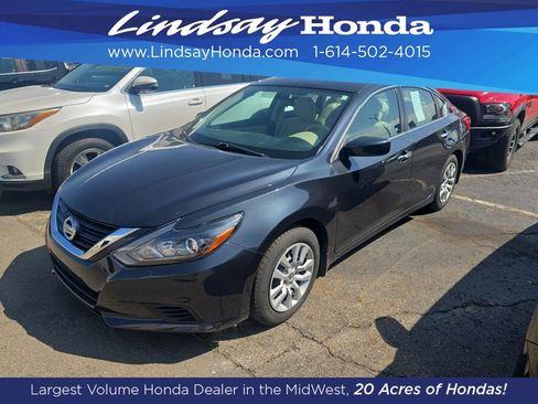 Used 2016 Nissan Altima 2.5 S w/ Power Driver Seat Package FWD image 2