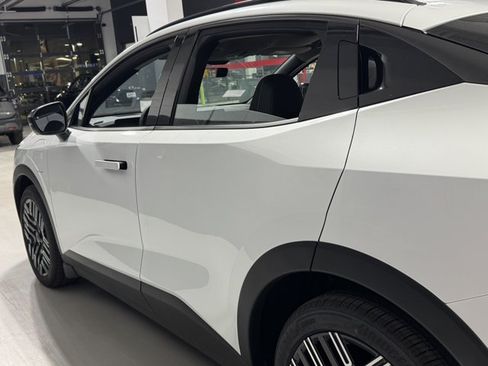 New 2026 Nissan Leaf Platinum+ w/ Cargo Package (Platinum+) FWD image 26