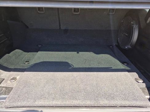 Used 2022 Jeep Wrangler Unlimited Sahara AWD/4WD image 6