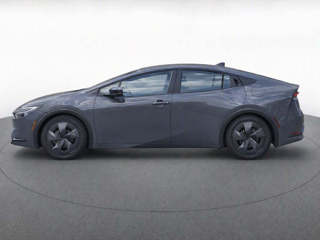 Used 2023 Toyota Prius LE FWD image 6