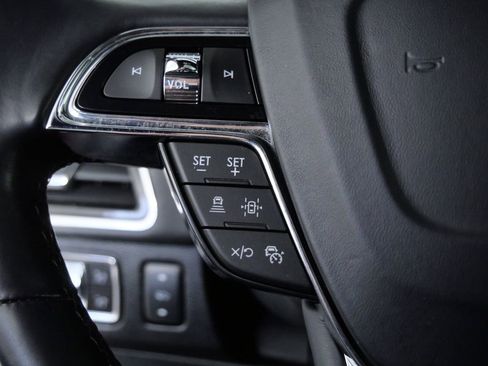 Certified 2023 Lincoln Navigator L Reserve AWD/4WD image 28